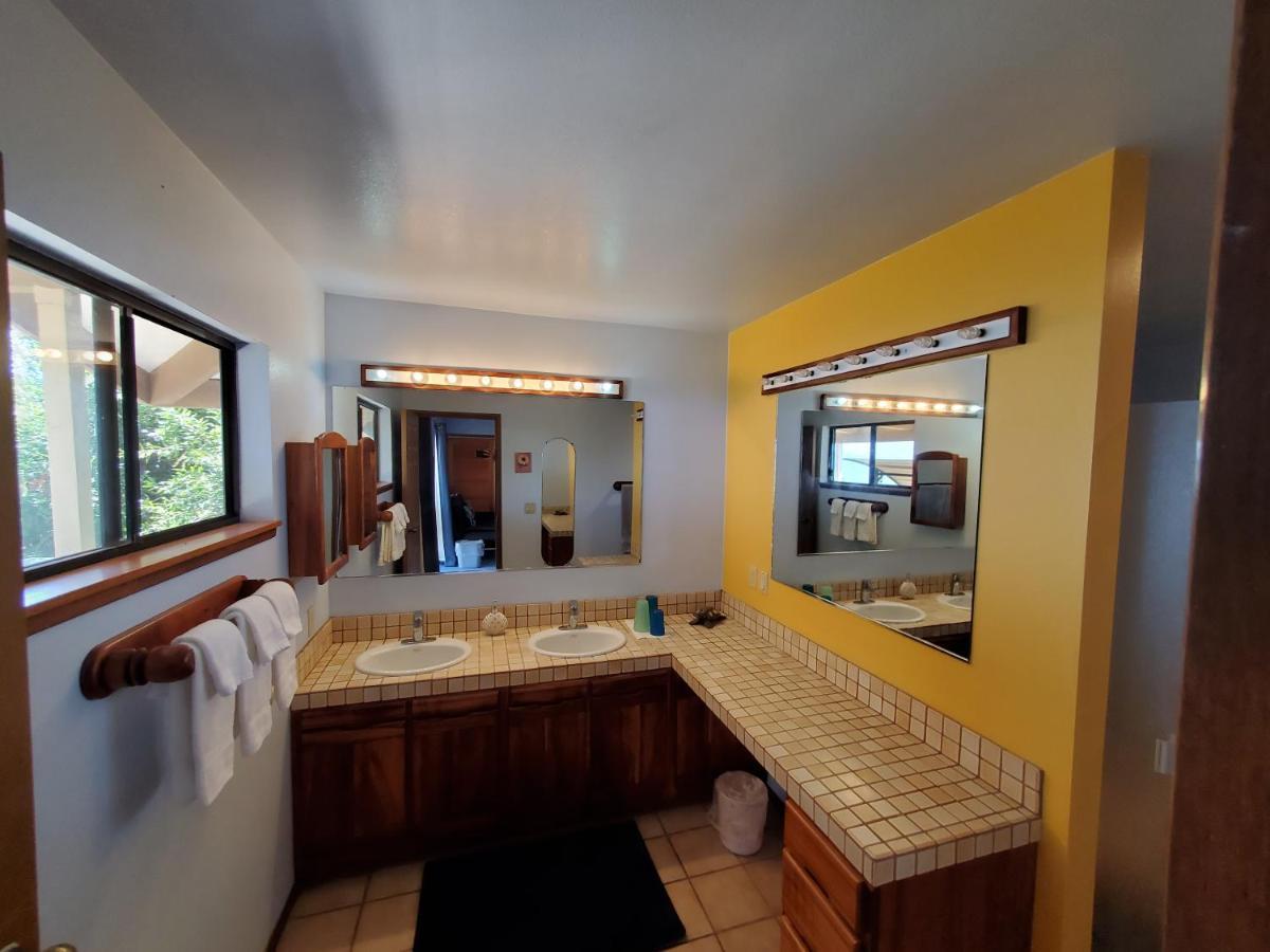 A Beautiful Edge Of The World Bed & Breakfast กัปตันคุก ภายนอก รูปภาพ
